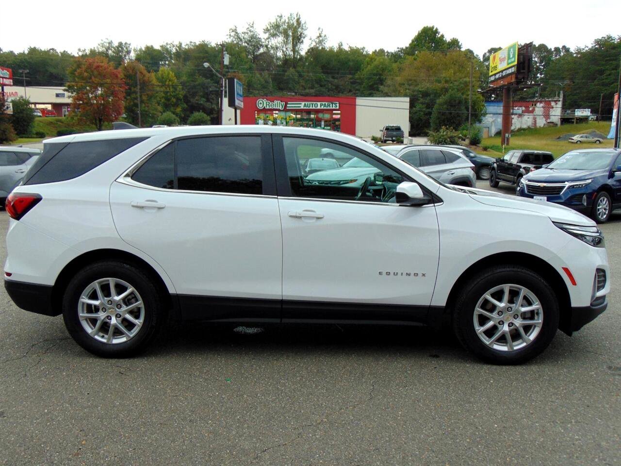 Used 2024 Chevrolet Equinox LT image 4