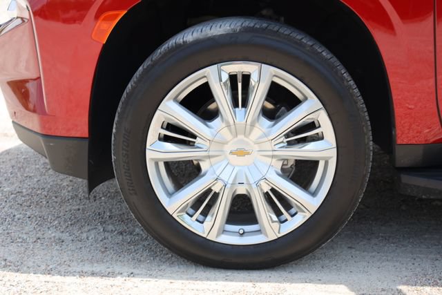 Used 2024 Chevrolet Tahoe High Country AWD/4WD image 9