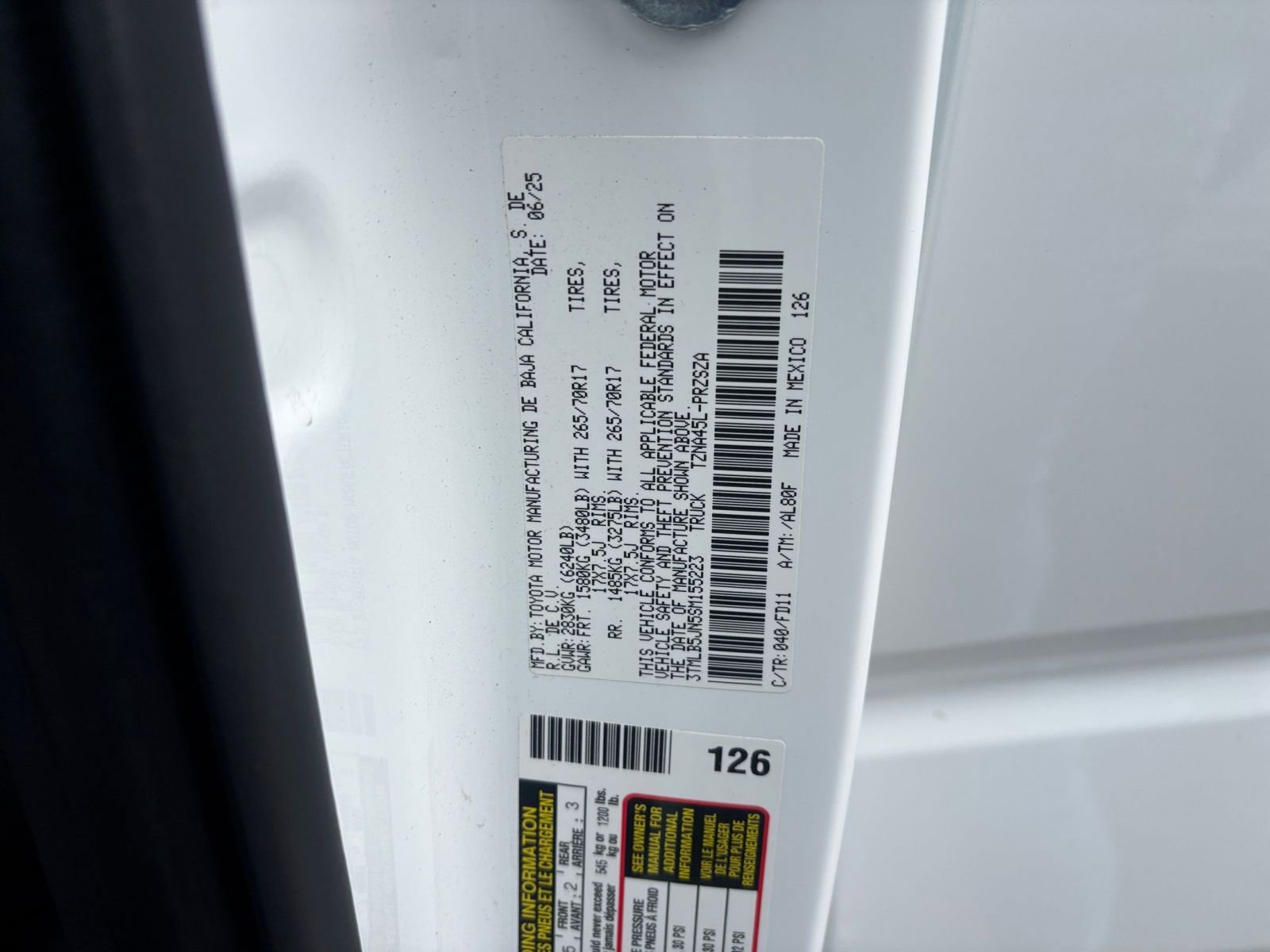 Used 2025 Toyota Tacoma TRD Off-Road image 29