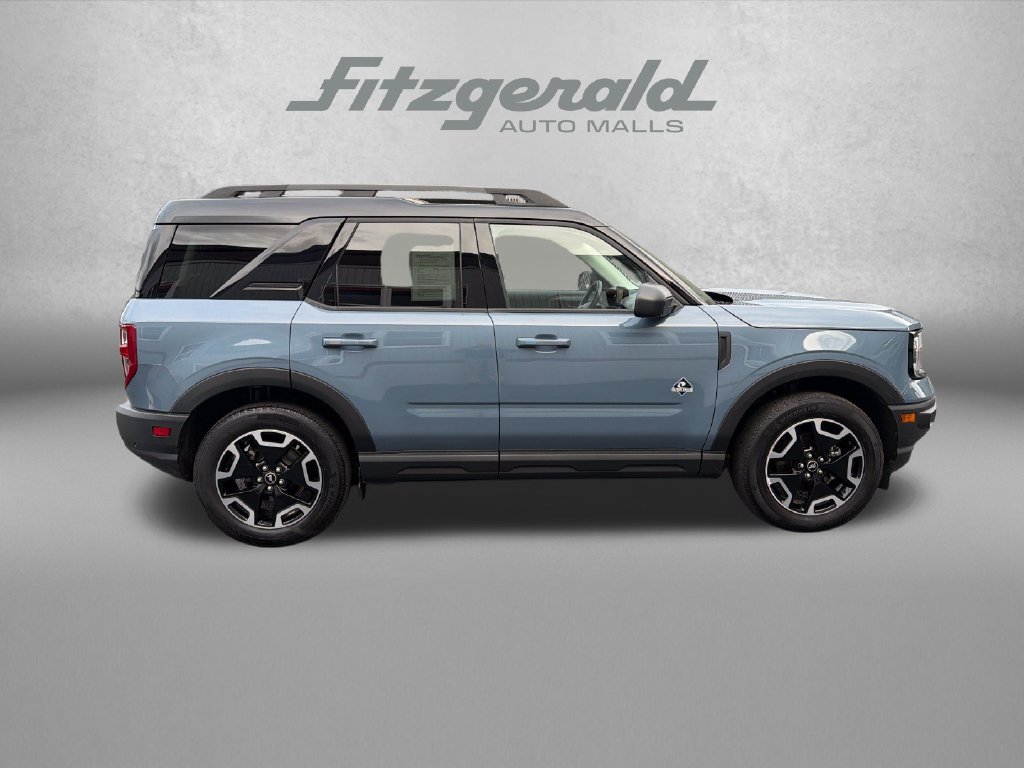 Used 2024 Ford Bronco Sport Outer Banks w/ Tech Package AWD/4WD image 8