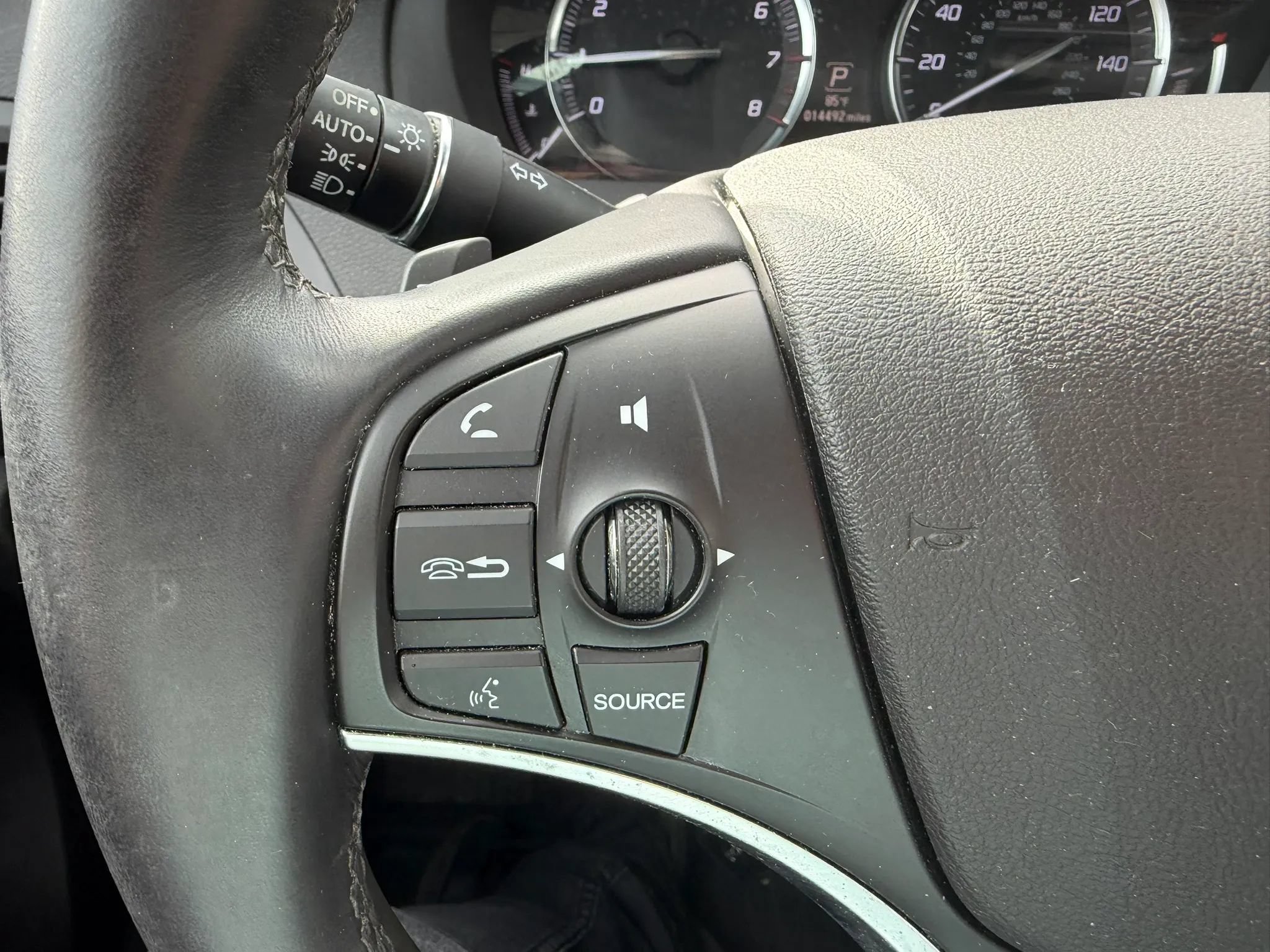 Used 2017 Acura MDX FWD w/ Technology Package image 13