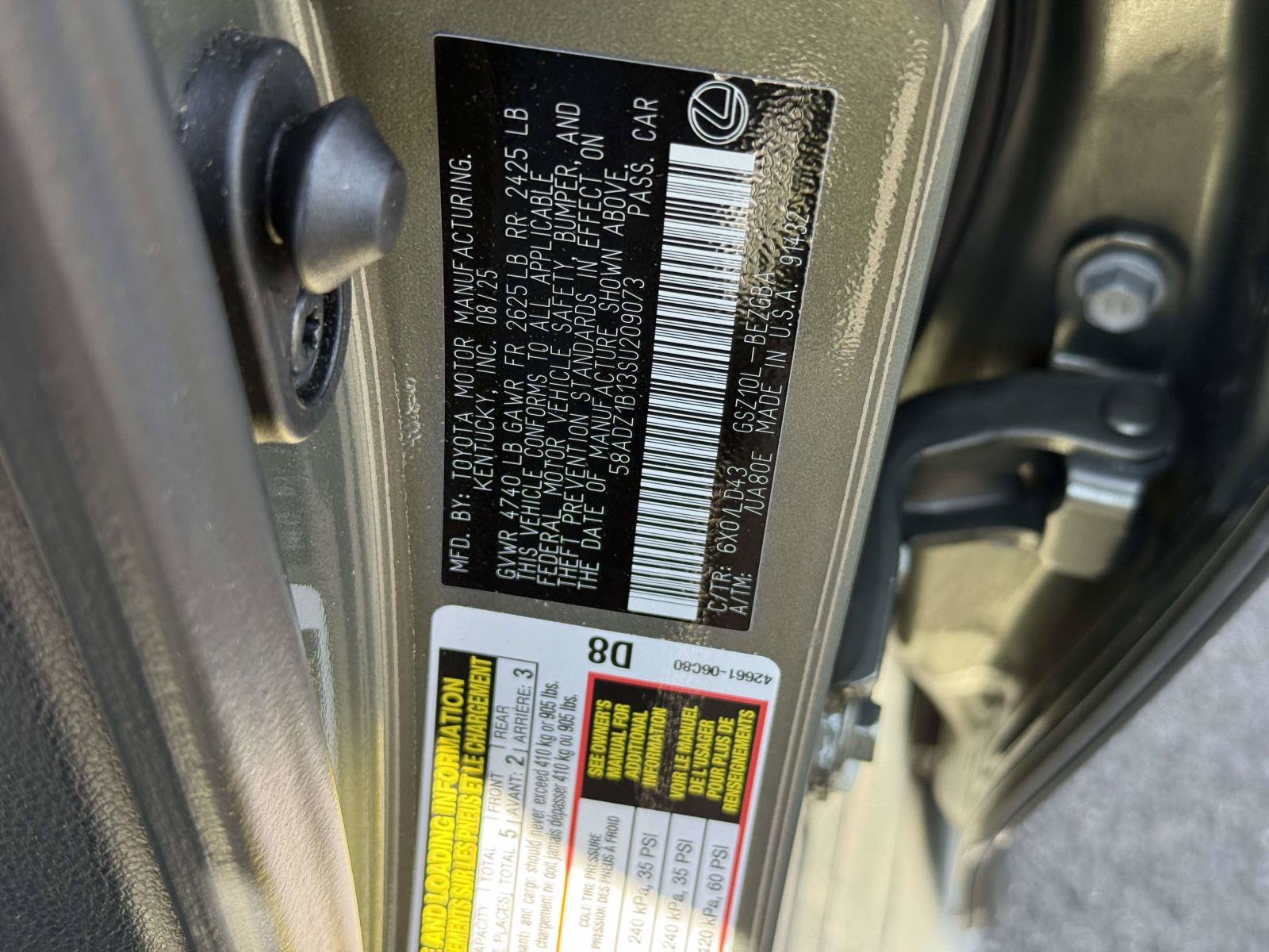 Used 2025 Lexus ES 350 w/ Premium Package FWD image 31