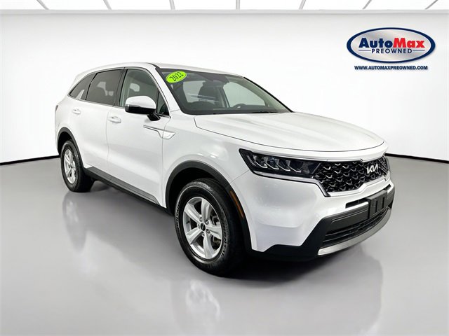 Used 2022 Kia Sorento LX image 1