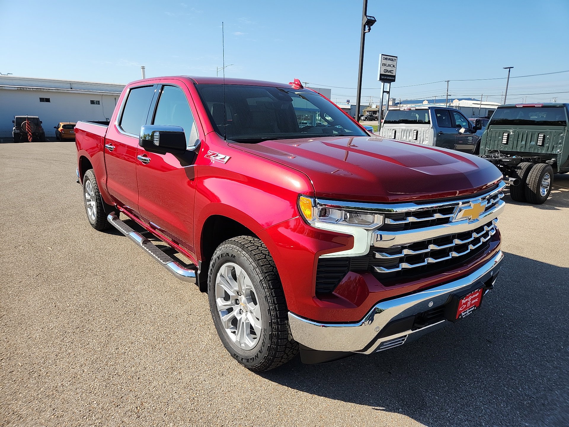 New 2026 Chevrolet Silverado 1500 LTZ w/ Technology Package image 2