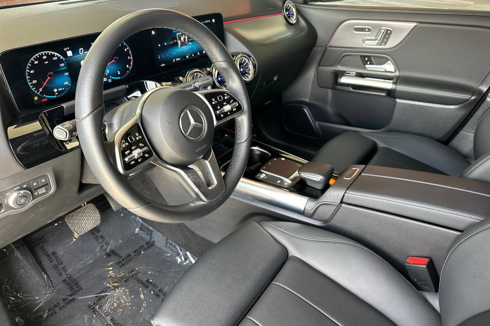 Certified 2023 Mercedes-Benz GLA 250 w/ Premium Package image 10