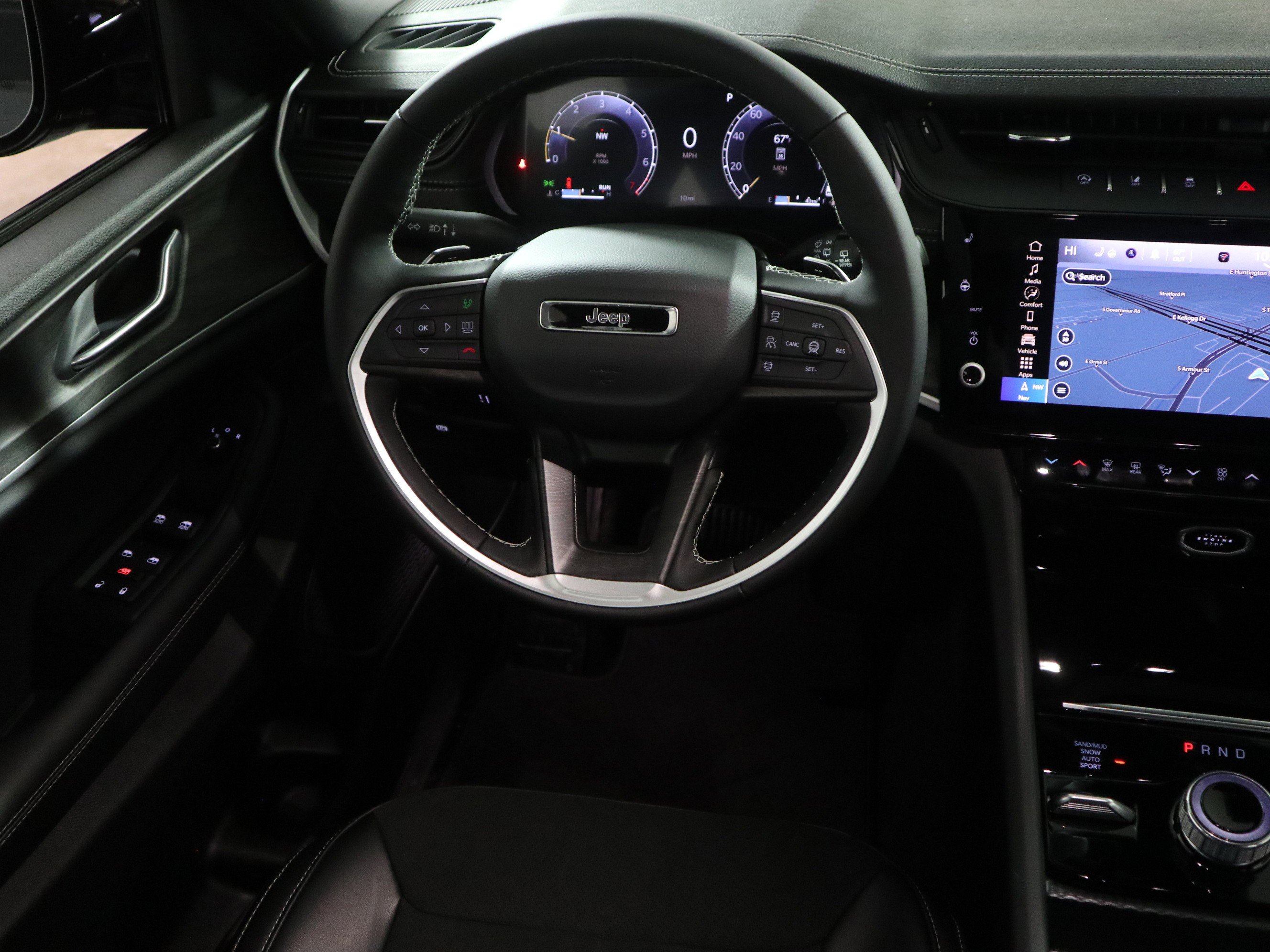 New 2026 Jeep Grand Cherokee Altitude AWD/4WD image 16