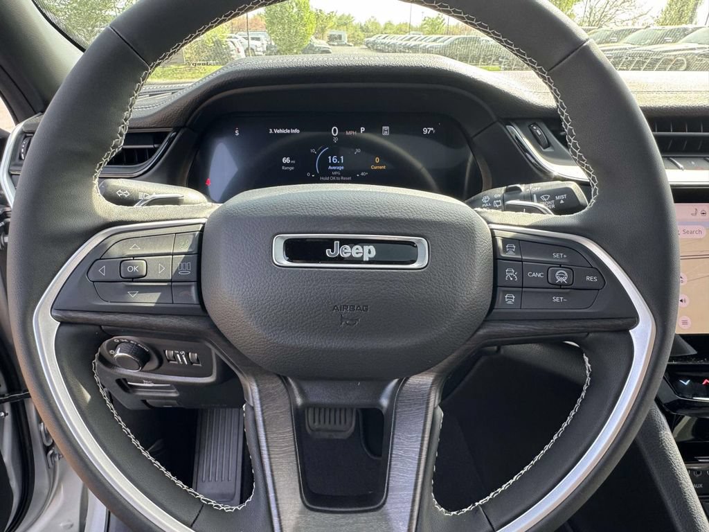 New 2026 Jeep Grand Cherokee Altitude AWD/4WD image 18