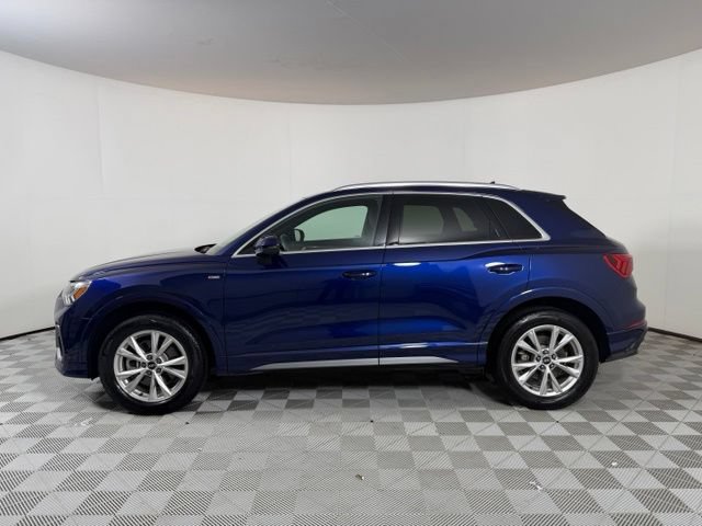 Certified 2022 Audi Q3 2.0T Premium Plus w/ Premium Plus Package AWD/4WD image 4