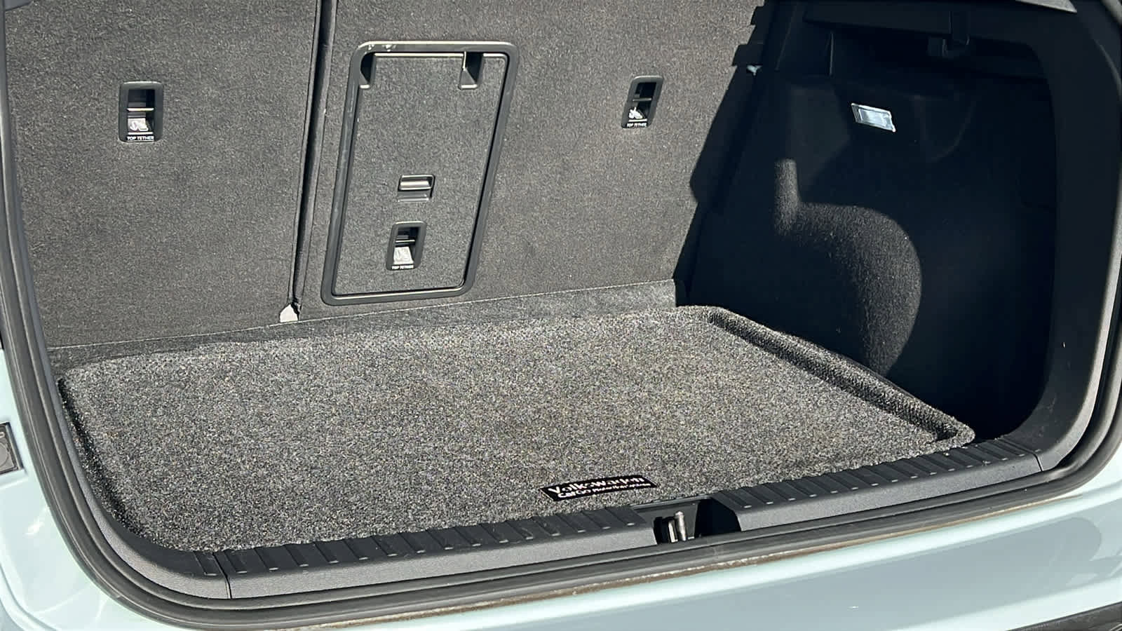 Used 2025 Volkswagen Taos SE w/ Panoramic Sunroof Package image 27