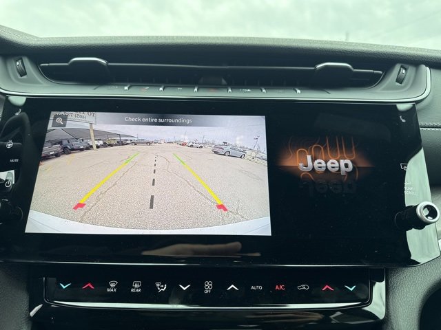 New 2026 Jeep Grand Cherokee Altitude image 16