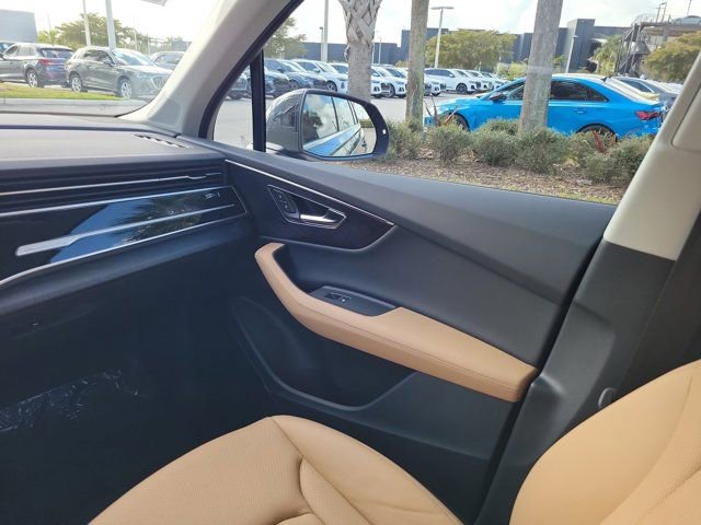 Used 2025 Audi Q7 3.0T Premium Plus w/ Premium Plus Package image 14