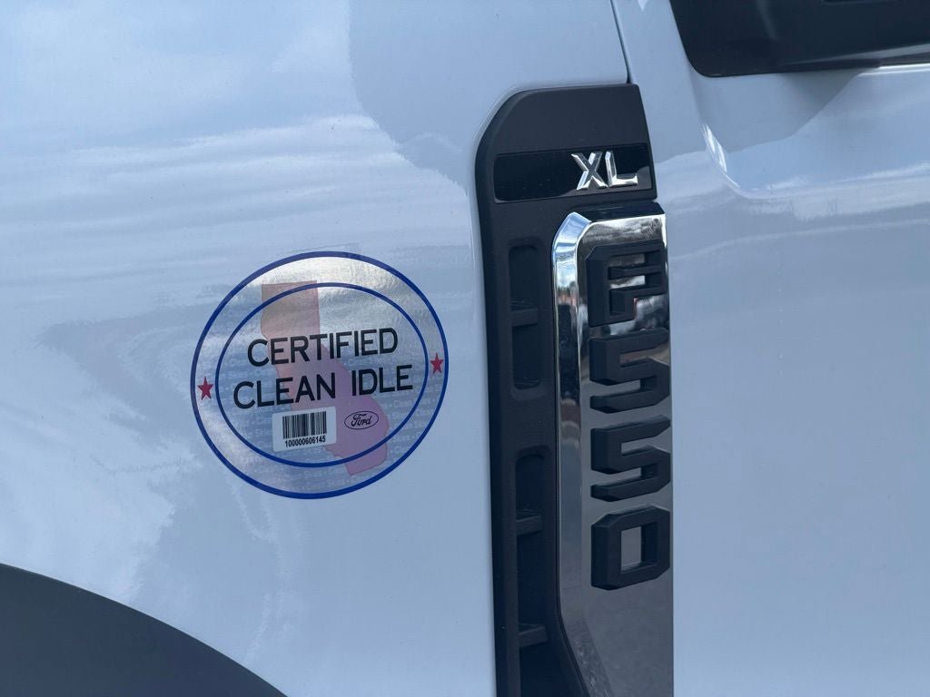 New 2026 Ford F550 4x4 Crew Cab image 8
