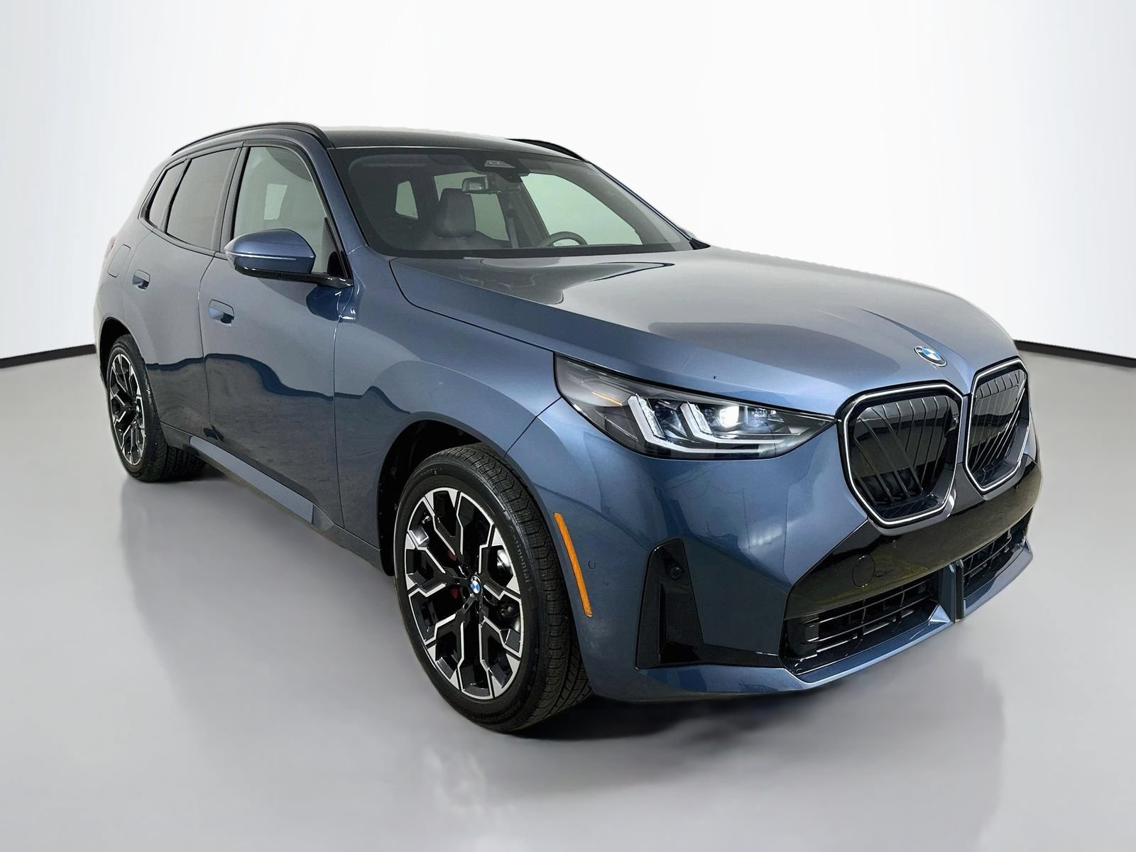 New 2026 BMW X3 xDrive30i w/ Premium Package AWD/4WD image 3