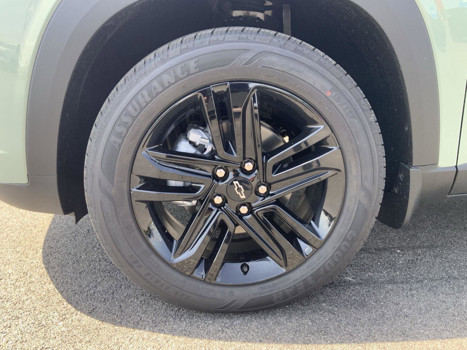 New 2026 Chevrolet Trax ACTIV FWD image 19