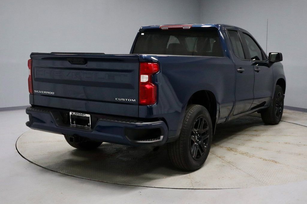 Used 2022 Chevrolet Silverado 1500 Custom AWD/4WD image 10
