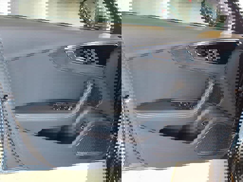 Used 2023 Audi A4 2.0T Premium Plus w/ Premium Plus Package image 10