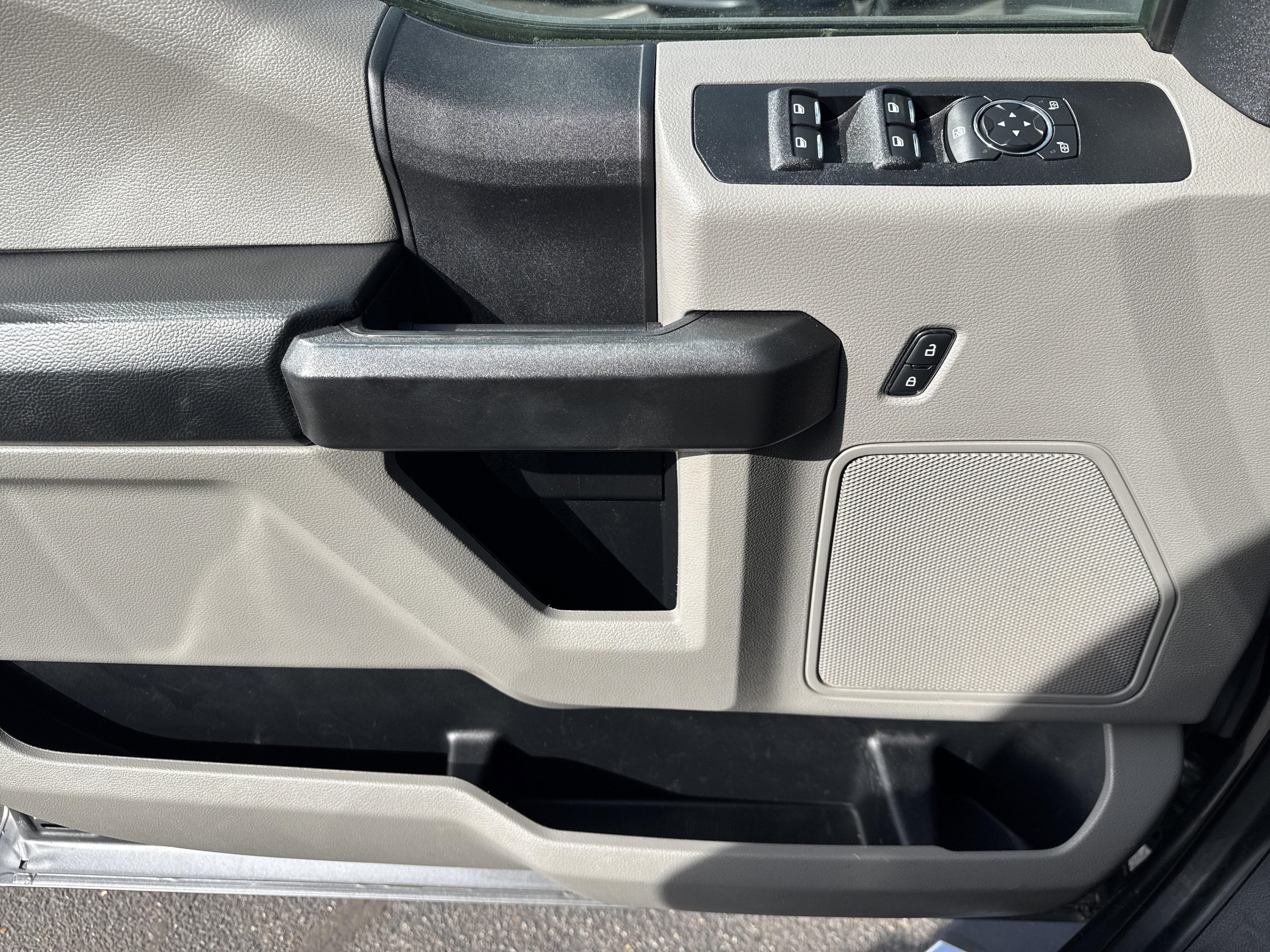 Used 2021 Ford F250 XL w/ STX Appearance Package image 14