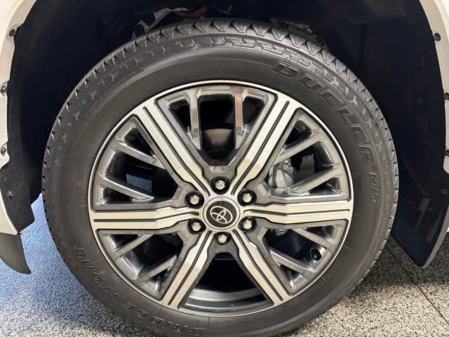 Used 2023 Toyota Sequoia Capstone AWD/4WD image 3