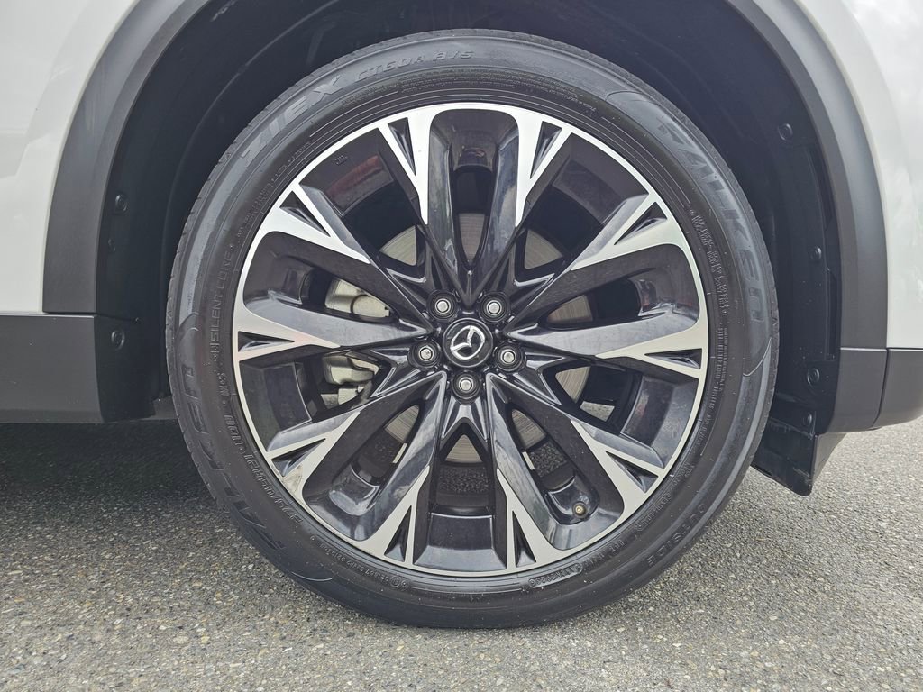 Used 2024 MAZDA CX-90 Plug-In Hybrid w/ Premium Plus image 10