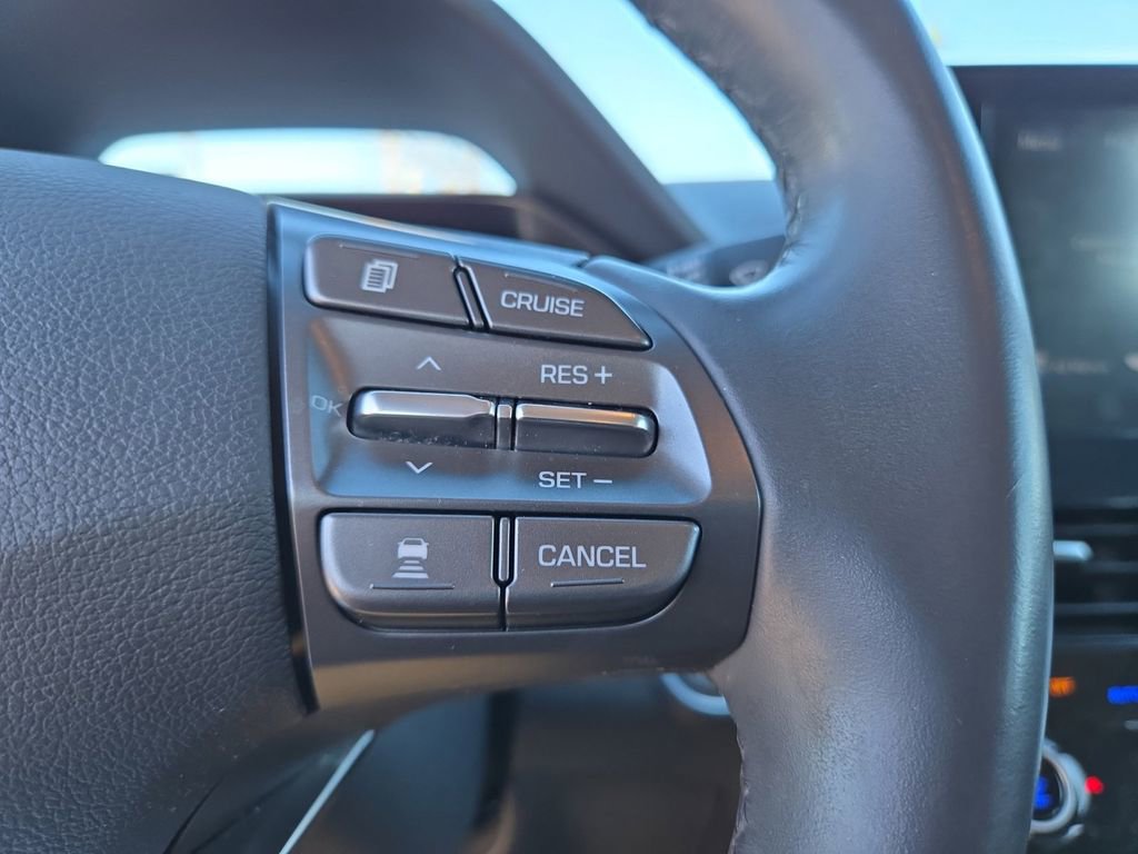 Used 2022 Hyundai Ioniq SE image 30