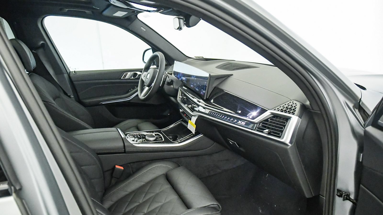 New 2026 BMW X5 xDrive50e AWD/4WD image 16