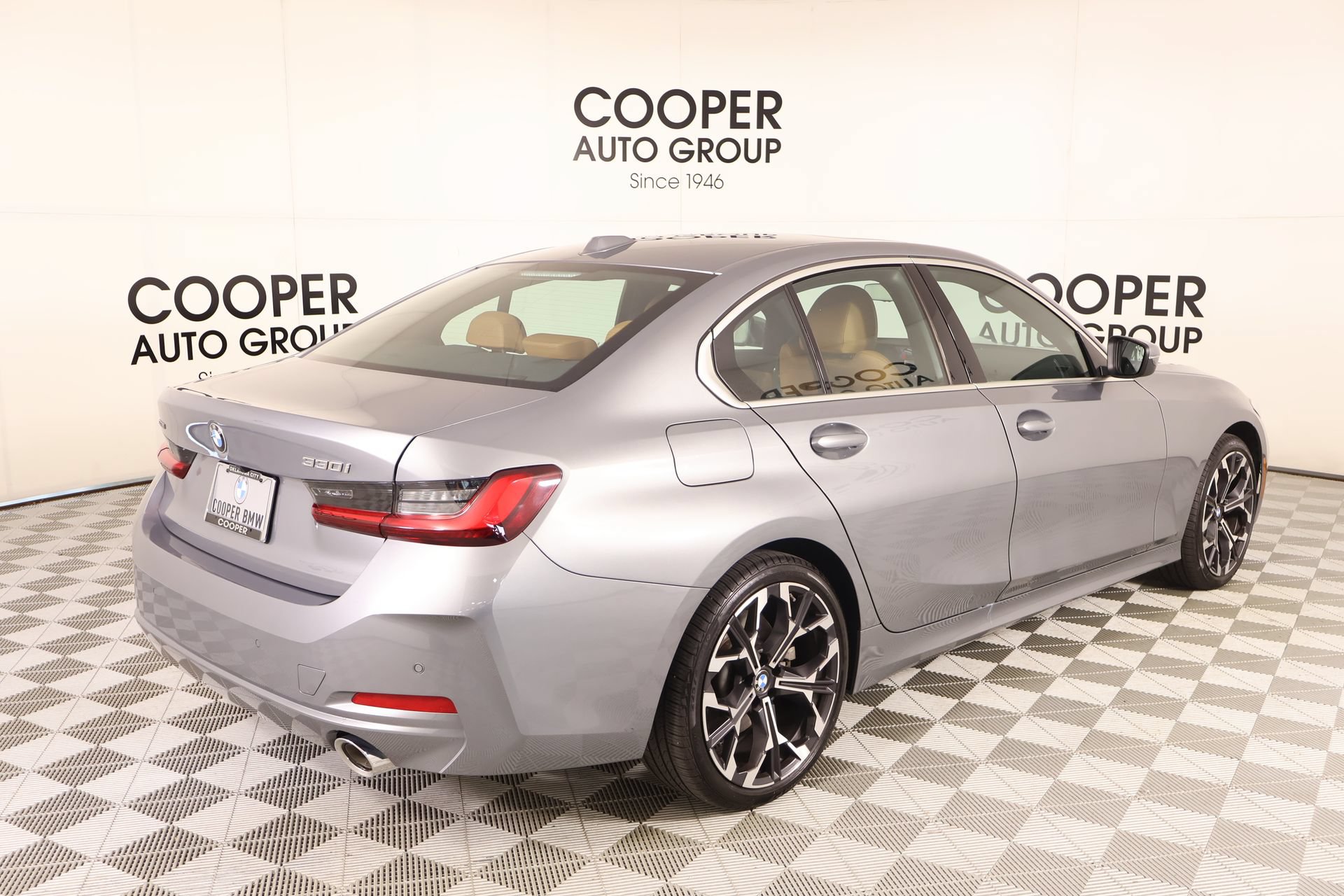 Used 2026 BMW 330i xDrive Sedan AWD/4WD image 22