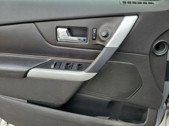 Used 2013 Ford Edge SEL FWD image 16