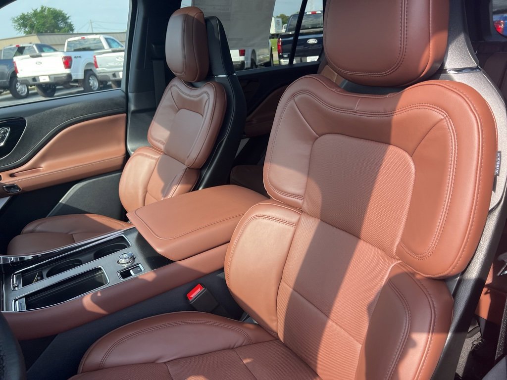 New 2025 Lincoln Aviator Reserve w/ Equipment Group 201A image 22