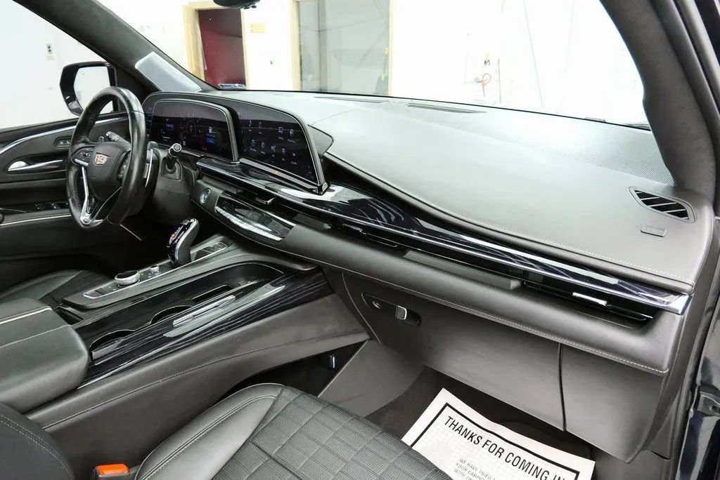 Used 2023 Cadillac Escalade V image 17
