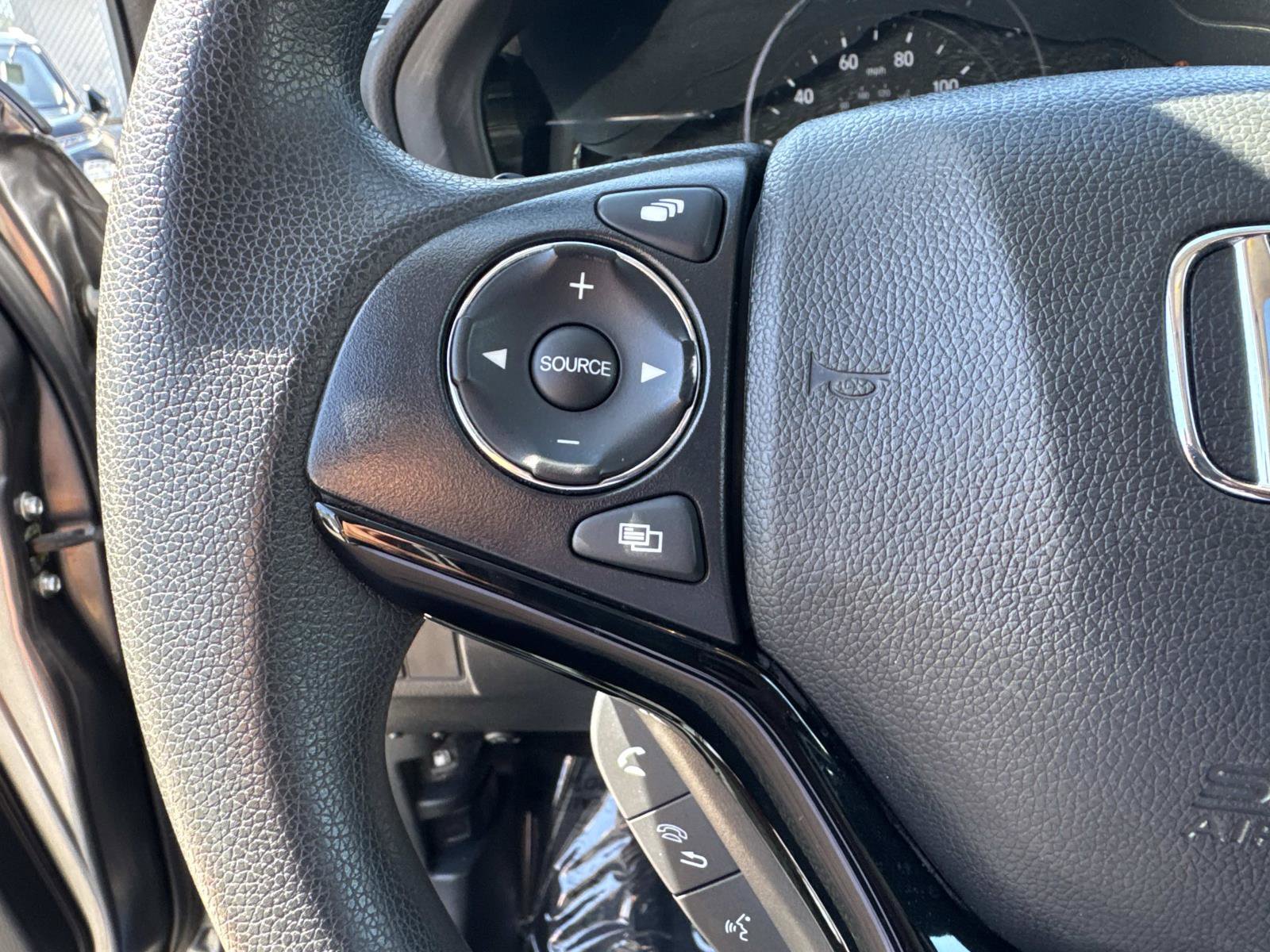 Used 2022 Honda HR-V EX image 16
