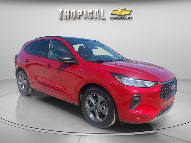 Used 2024 Ford Escape ST-Line w/ Tech Pack #1 FWD image 7