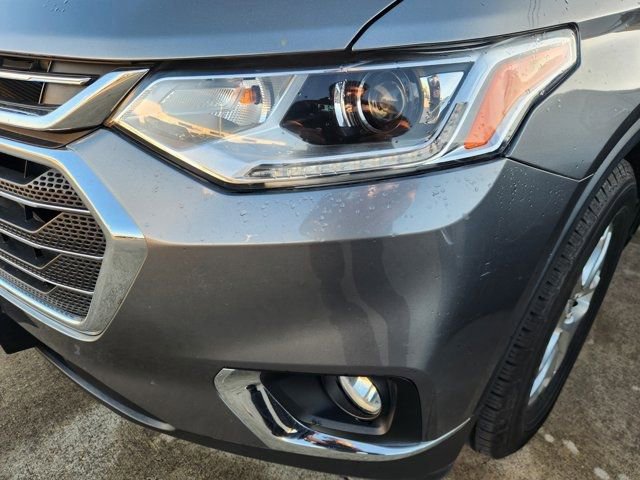 Used 2020 Chevrolet Traverse LT image 7