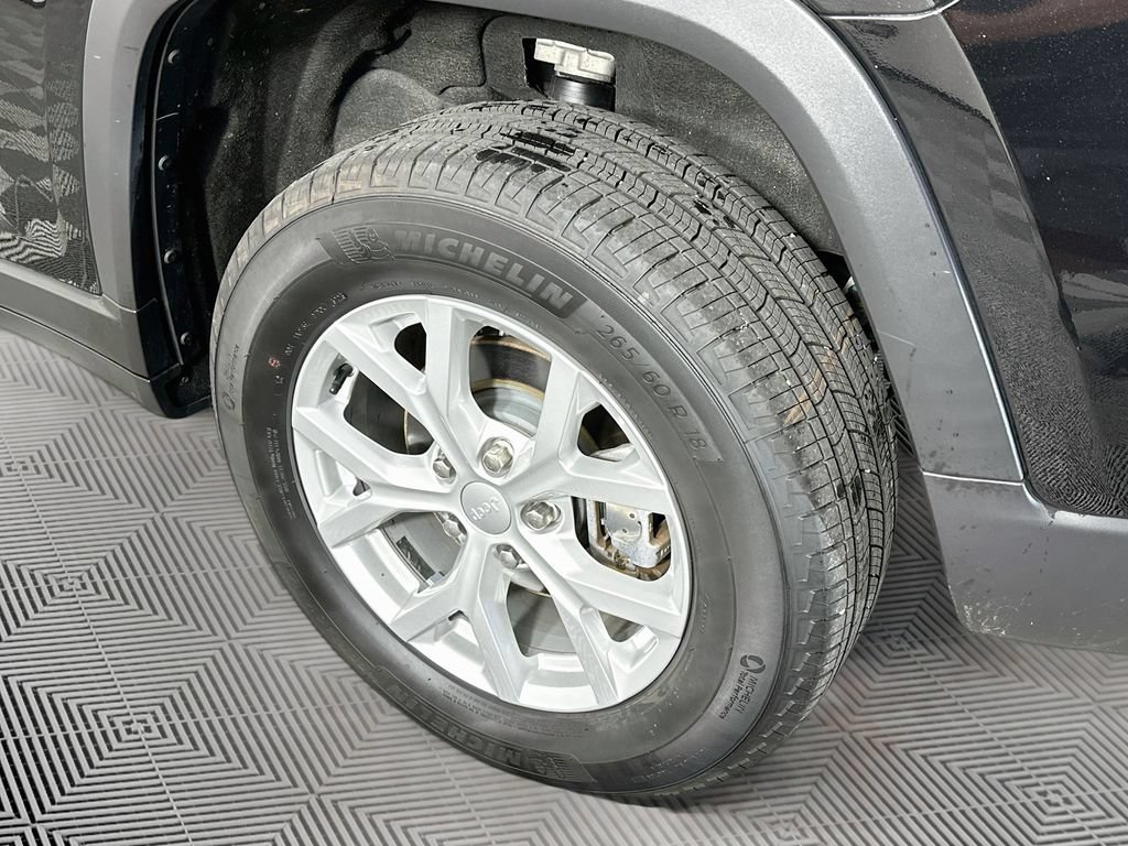 Certified 2024 Jeep Grand Cherokee Limited AWD/4WD image 41