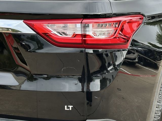 Used 2021 Chevrolet Traverse LT image 8