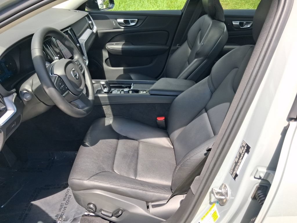Used 2024 Volvo S60 B5 Core w/ Climate Package FWD image 14