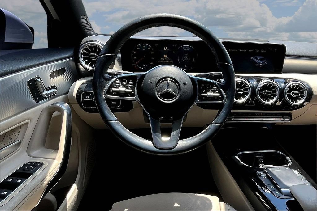 Used 2022 Mercedes-Benz A 220 w/ Premium Package Lite image 8