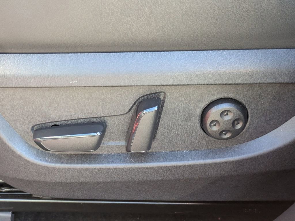 Certified 2025 INFINITI QX55 Essential image 19