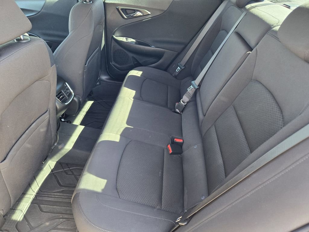 Used 2022 Chevrolet Malibu LT image 35