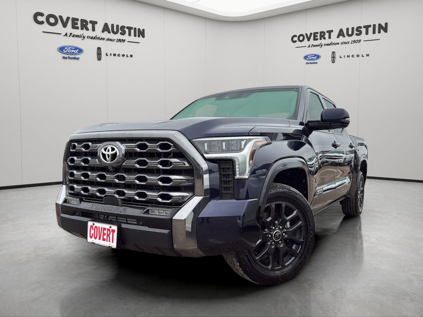Used 2023 Toyota Tundra Platinum AWD/4WD image 1