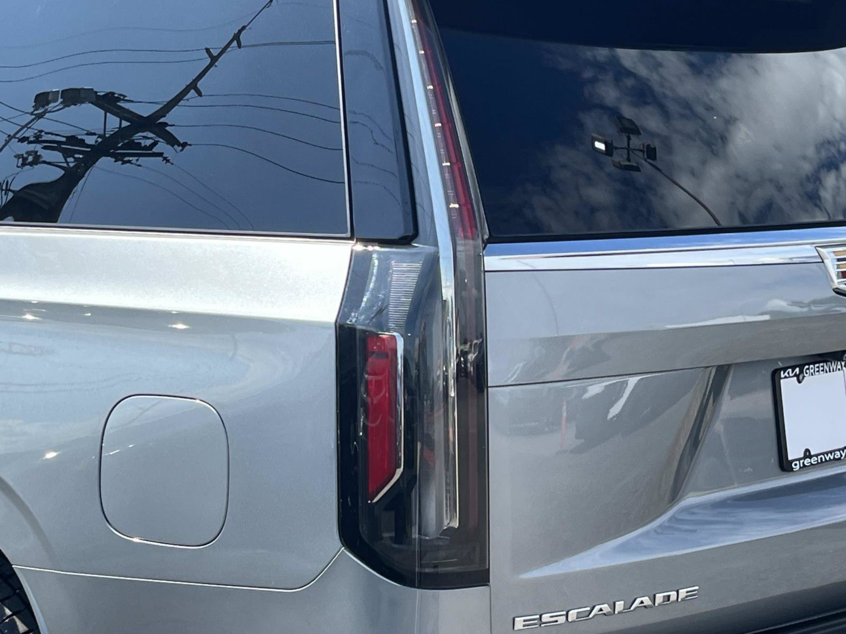 Used 2024 Cadillac Escalade Premium Luxury w/ Performance Package AWD/4WD image 10