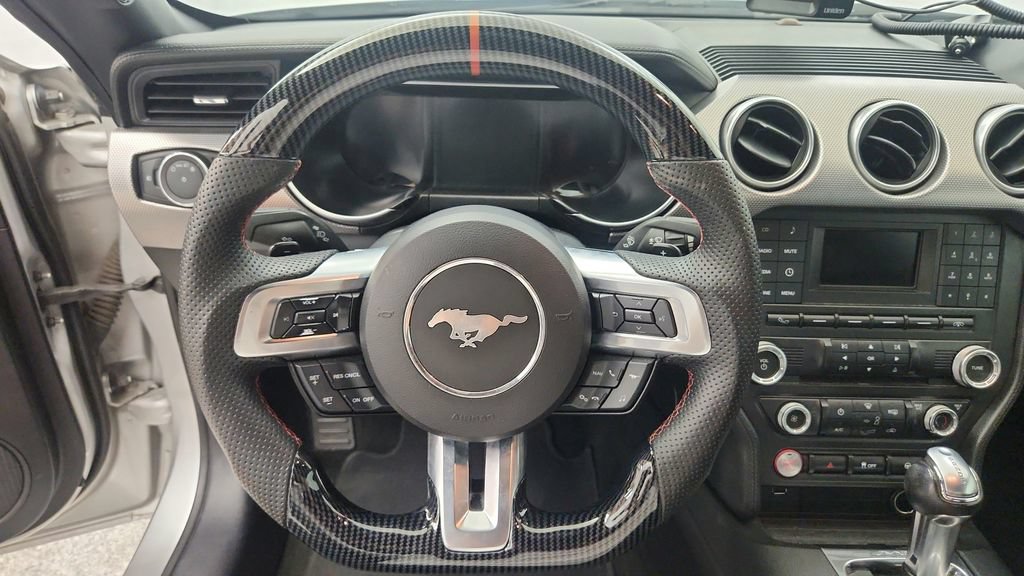 Used 2018 Ford Mustang GT RWD image 32