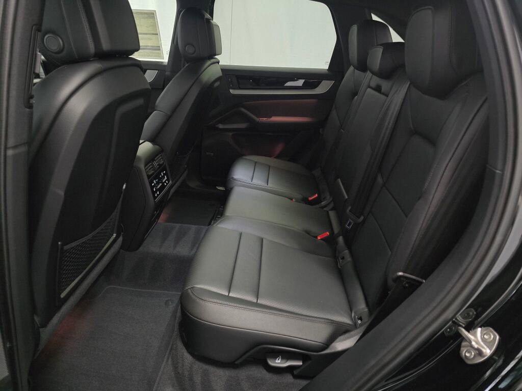 New 2026 Porsche Cayenne AWD/4WD image 21