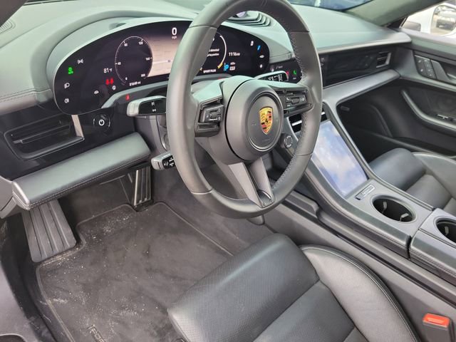 Used 2022 Porsche Taycan GTS image 18