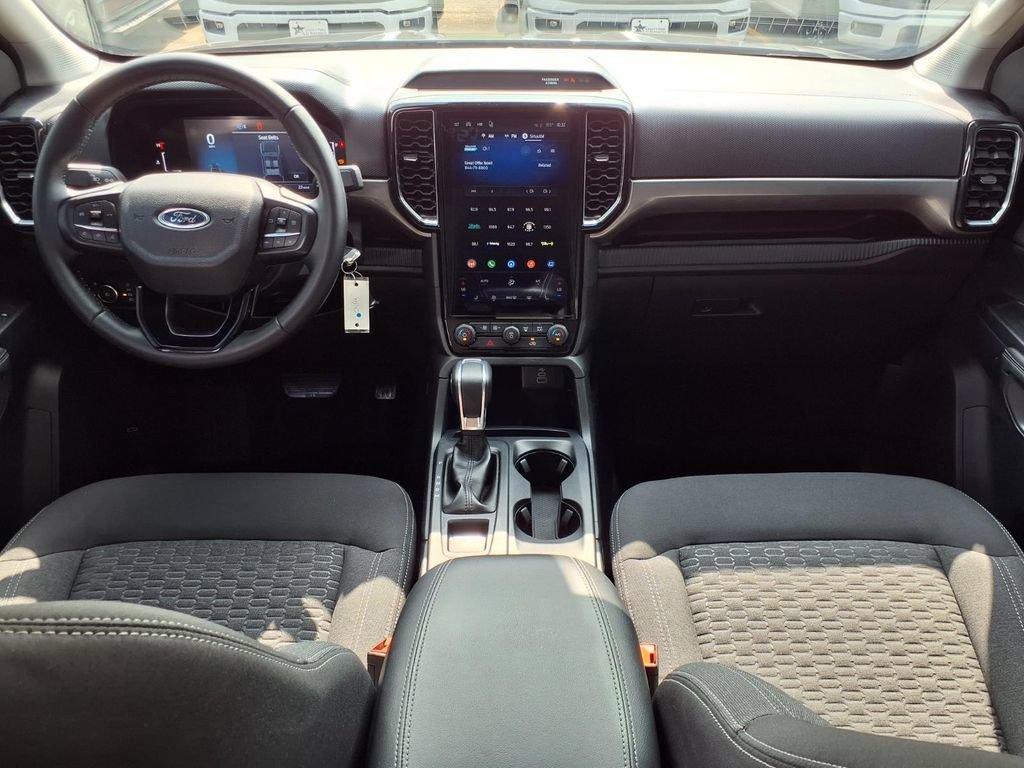 Used 2025 Ford Ranger XLT w/ Equipment Group 301A High RWD image 9