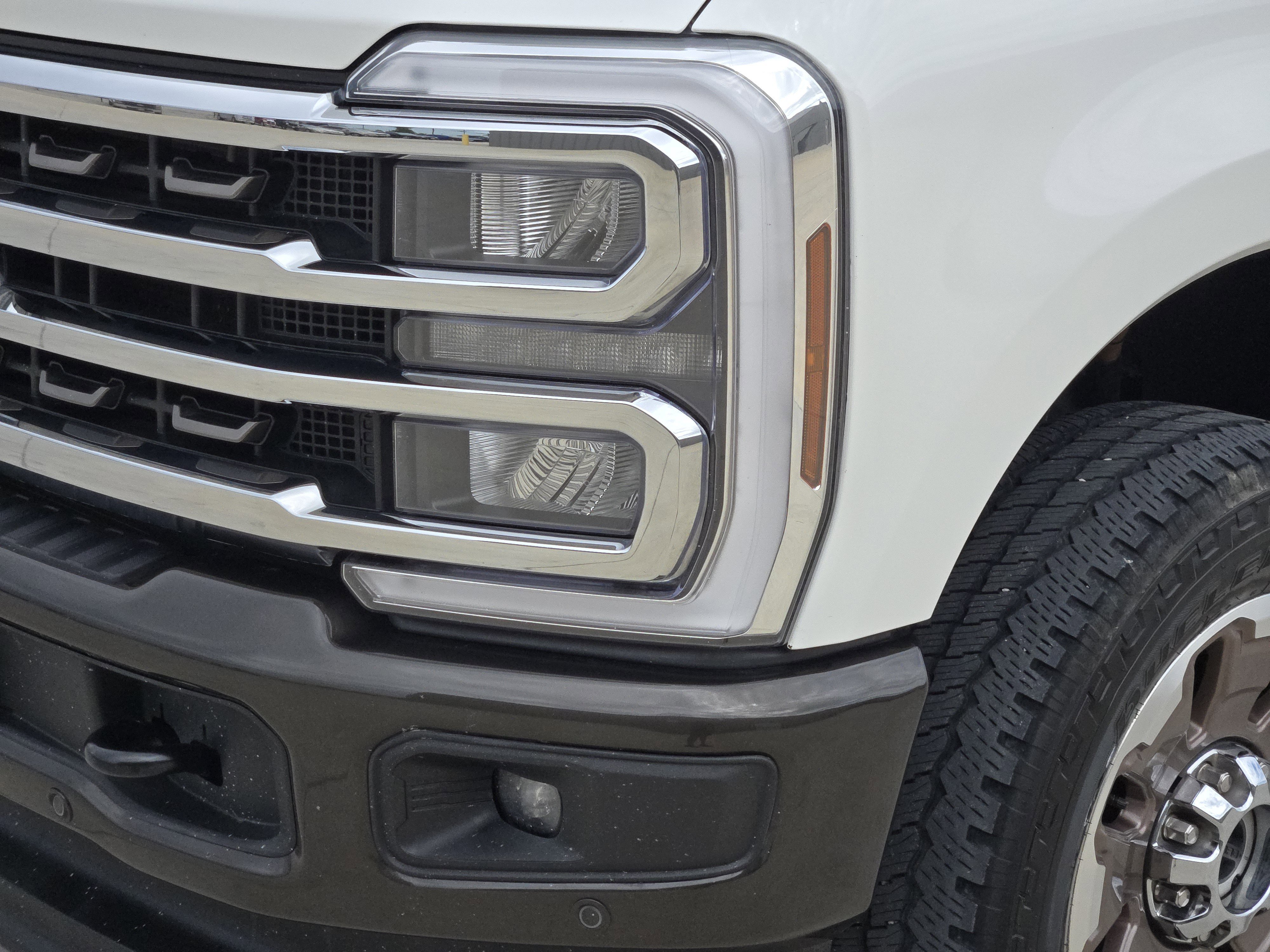 Used 2025 Ford F250 King Ranch w/ FX4 Off-Road Package AWD/4WD image 10