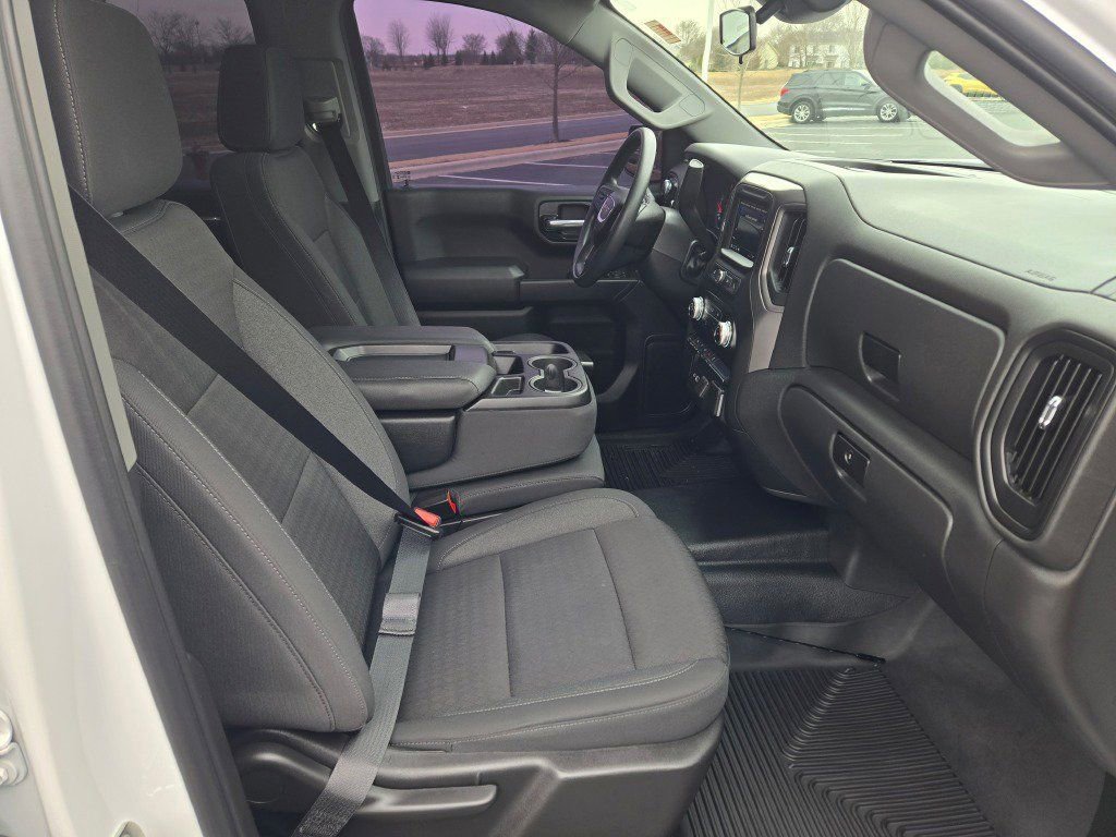 Used 2024 GMC Sierra 1500 Pro w/ Pro Value Package AWD/4WD image 7
