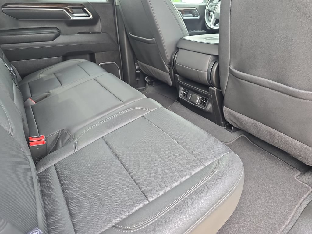 Used 2025 GMC Sierra 1500 SLT AWD/4WD image 11