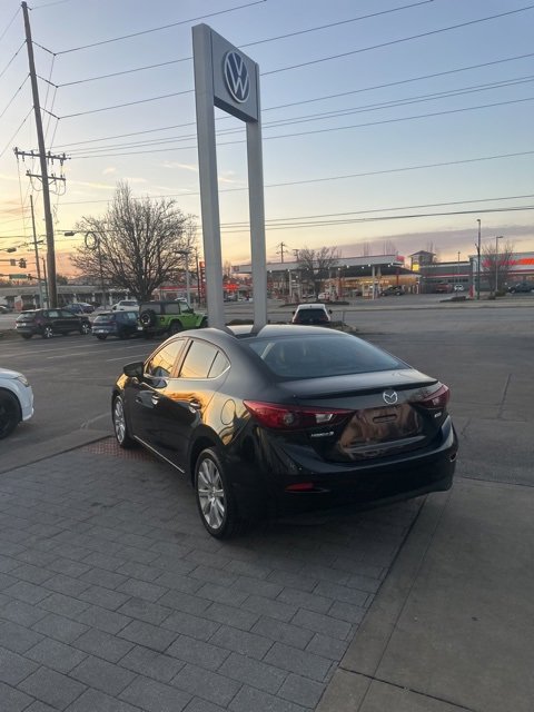 Used 2018 MAZDA MAZDA3 Touring image 17
