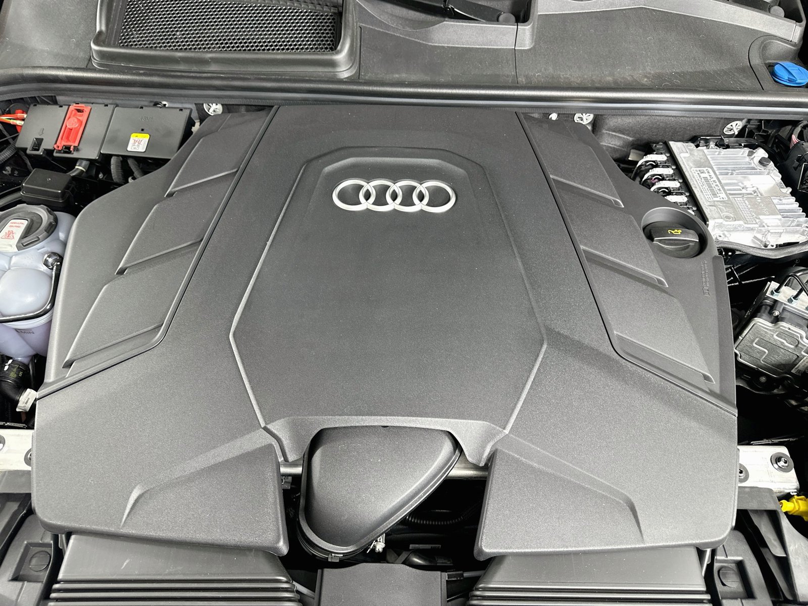 New 2027 Audi Q8 Premium Plus AWD/4WD image 14