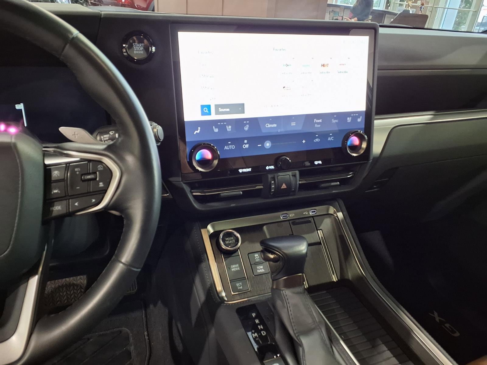 Used 2024 Lexus GX 550 w/ Cold Area Package image 11